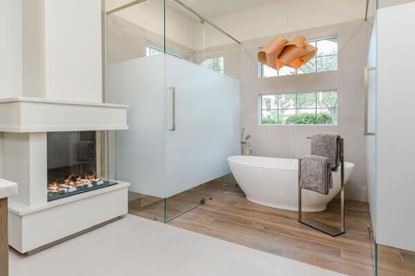 RC45H-glassfront-multisided-corner-bathroomrated