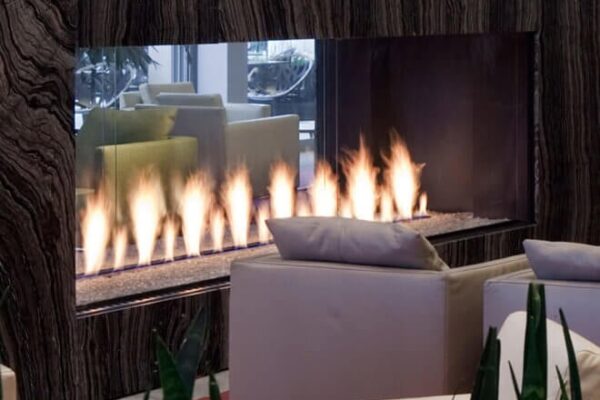 montigo-modern-commercial-fireplace-see-through-hotel-fairmont-C1020ST-780x1160.jpg-660x980-1