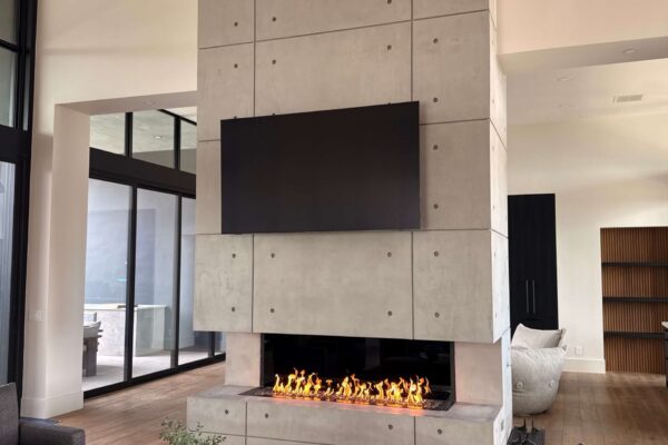 summit_bay_industrial-modern-living-room