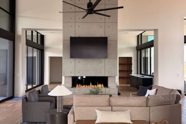summit_bay_modern-organic-industrial_living-room